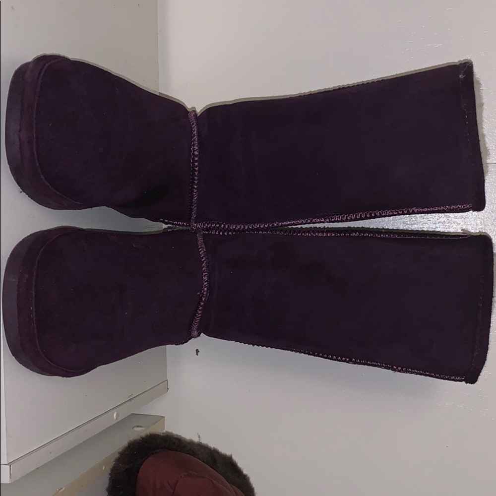 PUPLE BEARPAW BOOTS